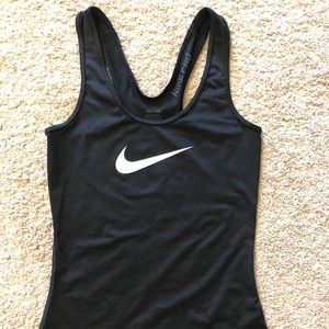 Nike pro slim fit tank